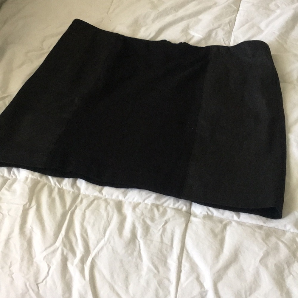 Alice + Olivia Black Paneled Mini Skirt